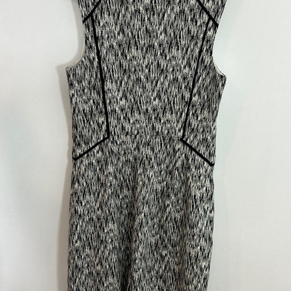 Banana Republic Gray and Black Sheath Midi Dress V-Neck Sleeveless - Picture 2 of 6